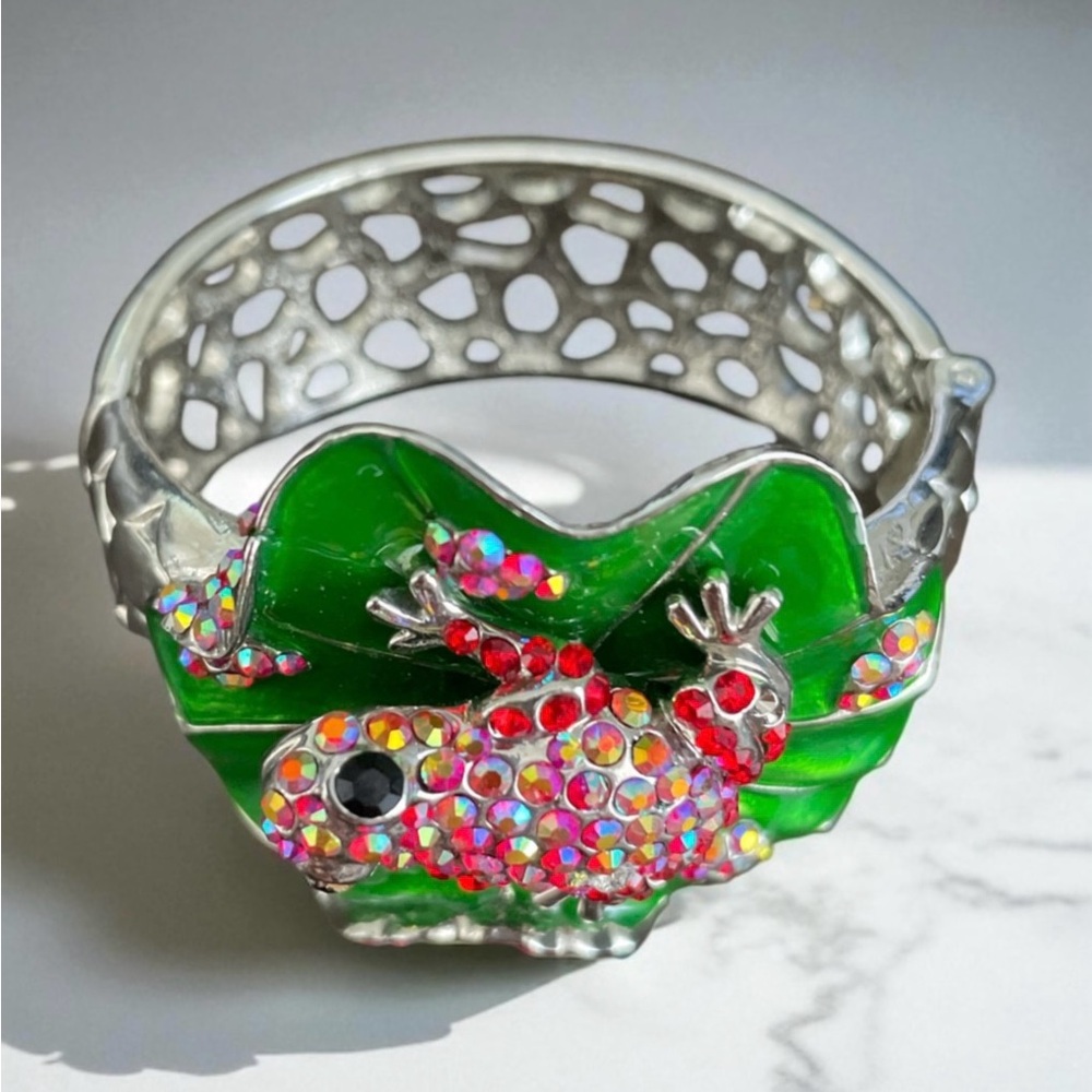 Vintage Cuff Bracelet with Embellished Frog on a Lilly Pad - Picture 3 of 7